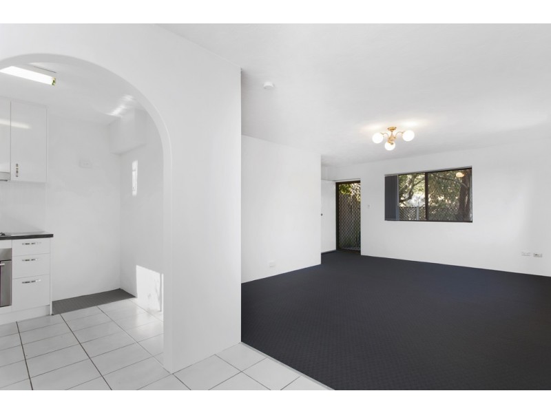 1/4 Lemnos Street, Red Hill QLD 4059