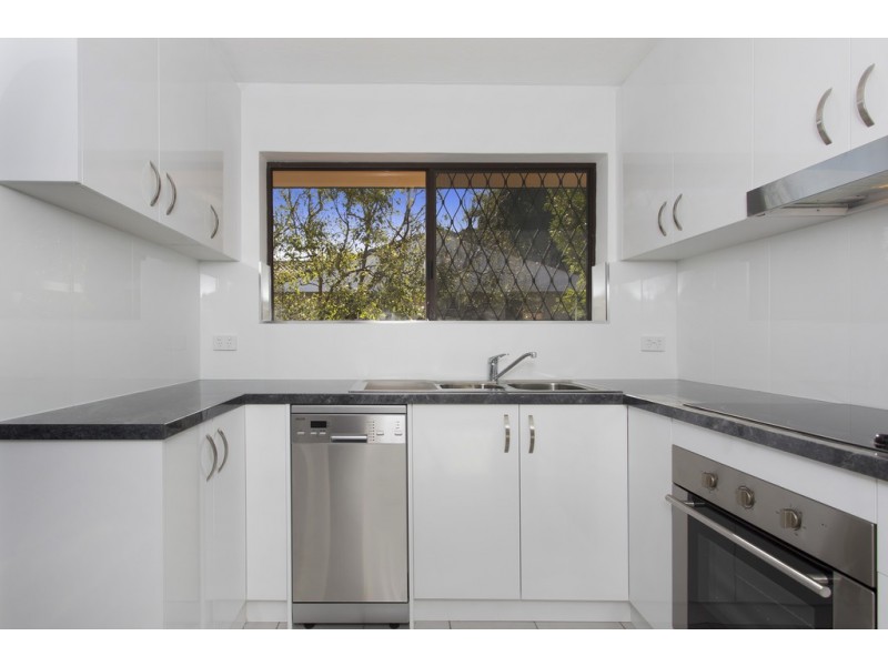 1/4 Lemnos Street, Red Hill QLD 4059