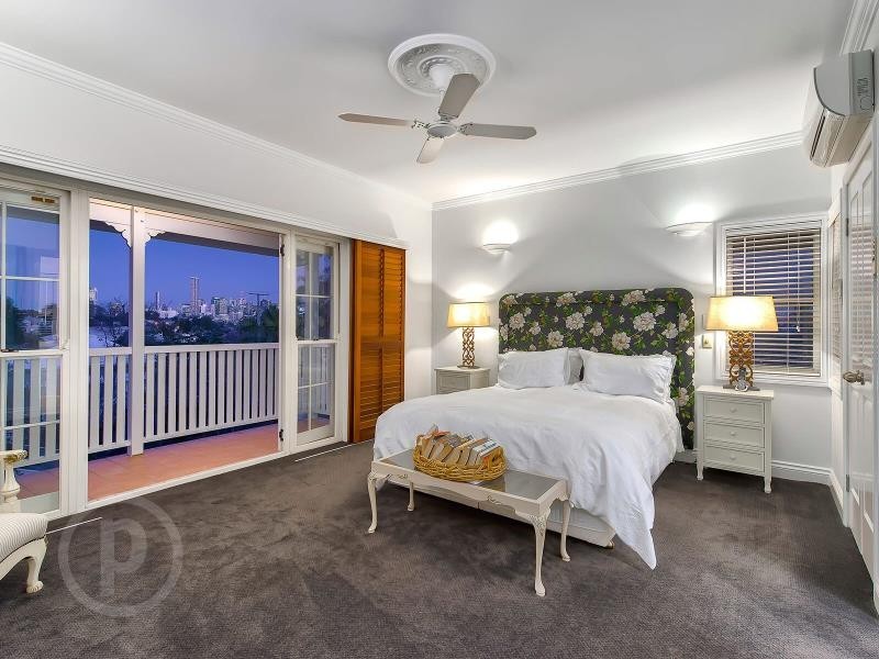 6 Dart Street, Auchenflower QLD 4066