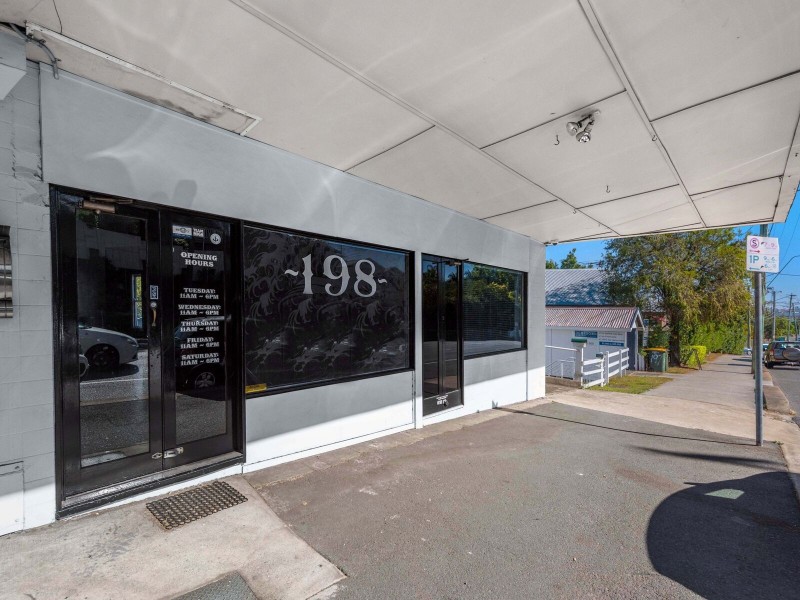 203 Wynnum Road, Norman Park QLD 4170