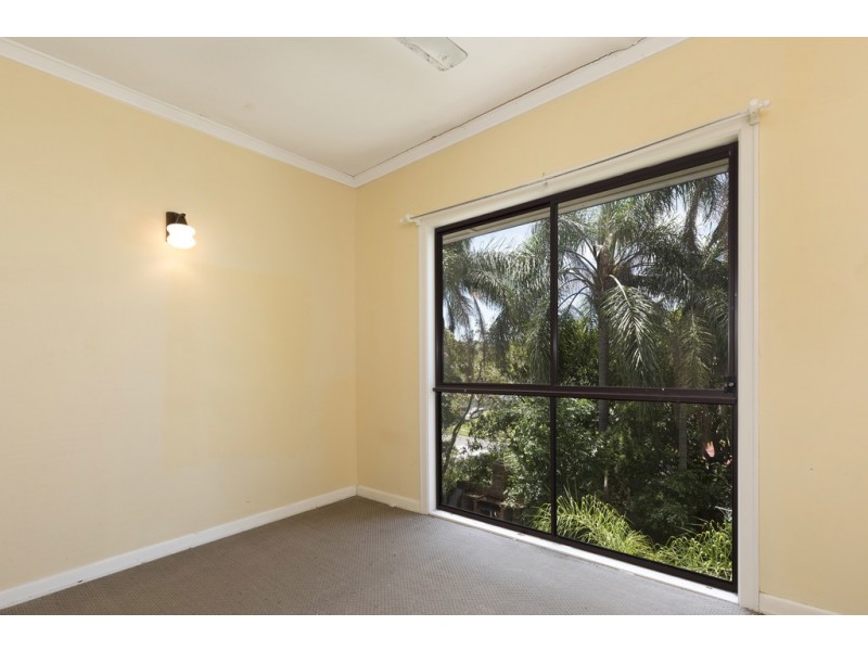 26 Paramount Terrace, Seven Hills QLD 4170
