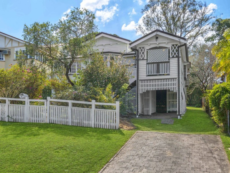 35 Runic Street, Bardon QLD 4065