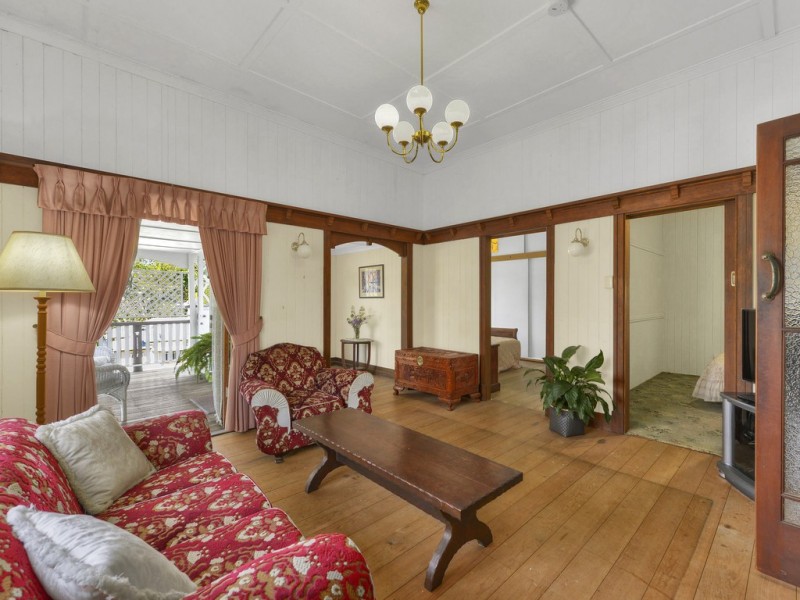 35 Runic Street, Bardon QLD 4065