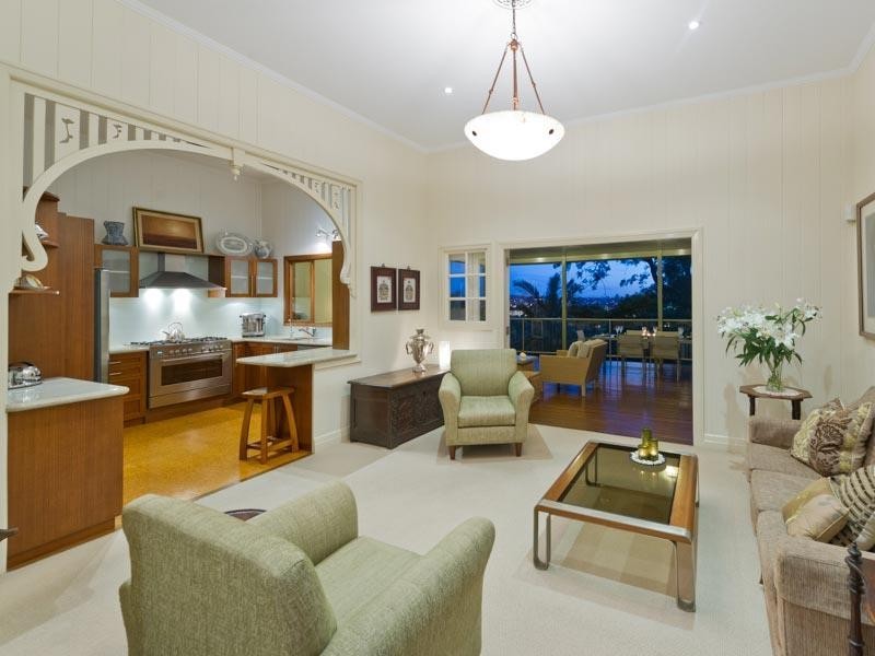22 Cambridge Street, Red Hill QLD 4059