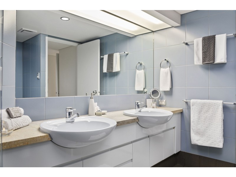 15/42 Ferry Street, Kangaroo Point QLD 4169