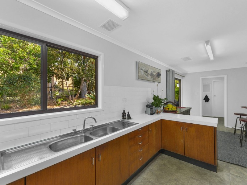 34 Kaloma Road, The Gap QLD 4061