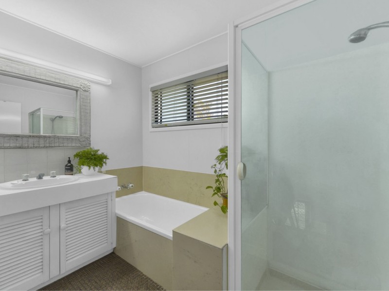 34 Kaloma Road, The Gap QLD 4061