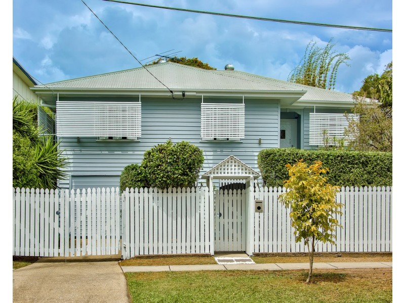 14 Main Avenue, Wavell Heights QLD 4012