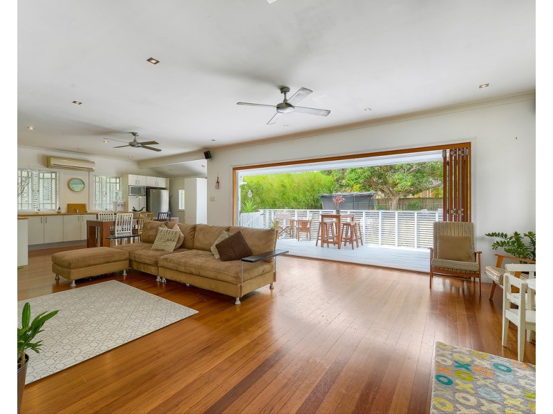 14 Main Avenue, Wavell Heights QLD 4012