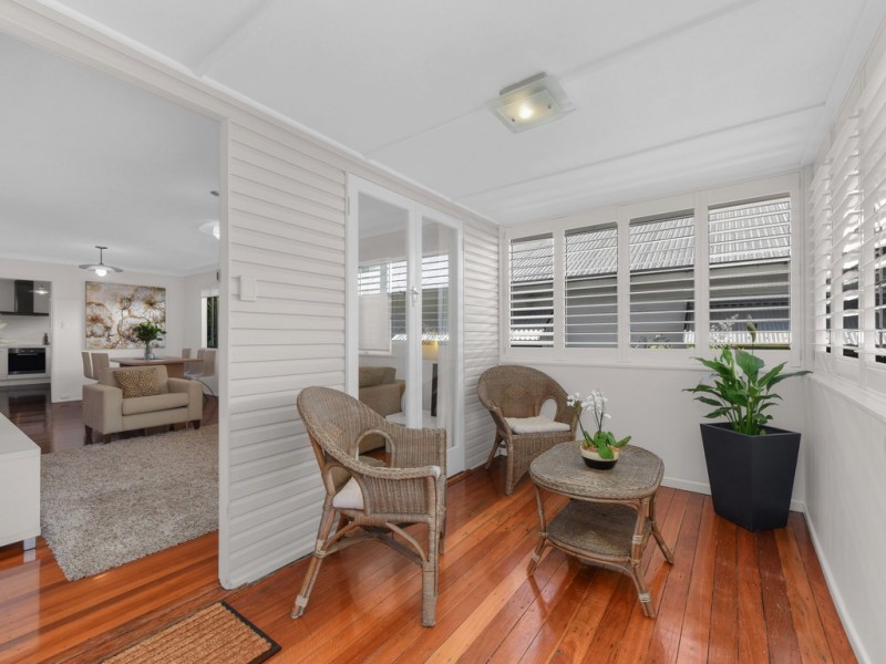 52 Chiswick Road, Bardon QLD 4065