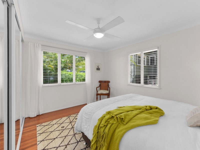 52 Chiswick Road, Bardon QLD 4065