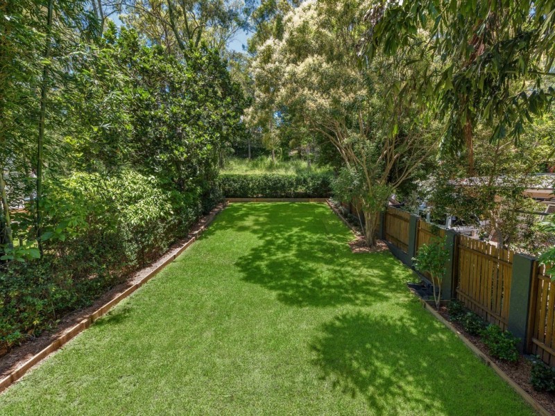 52 Chiswick Road, Bardon QLD 4065