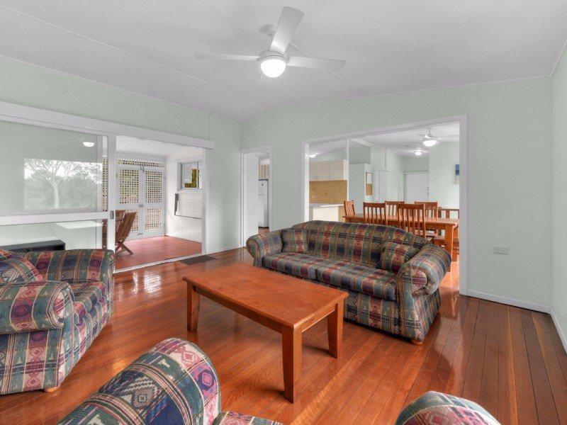 43 Hawken Drive, St Lucia QLD 4067