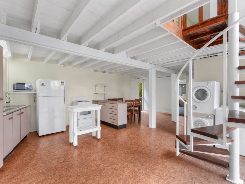 43 Hawken Drive, St Lucia QLD 4067