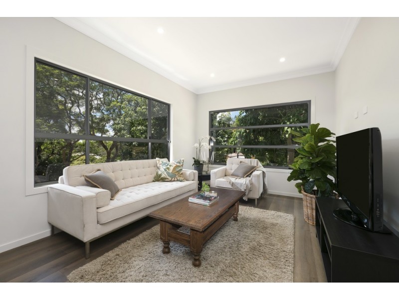 3 Ferguson Street, Mount Lofty QLD 4350