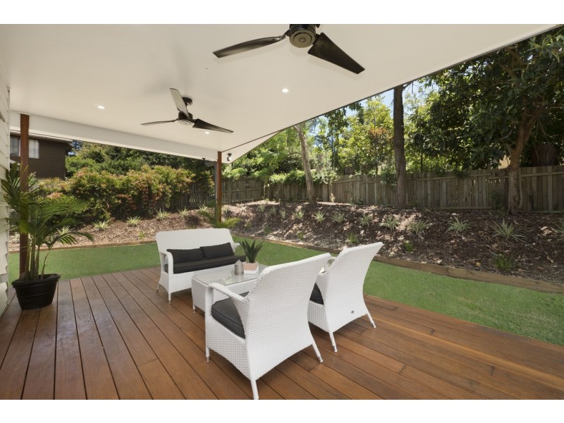 3 Ferguson Street, Mount Lofty QLD 4350