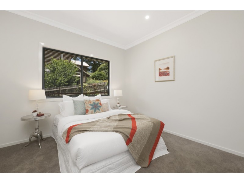 3 Ferguson Street, Mount Lofty QLD 4350