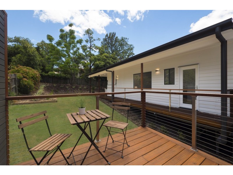 3 Ferguson Street, Mount Lofty QLD 4350