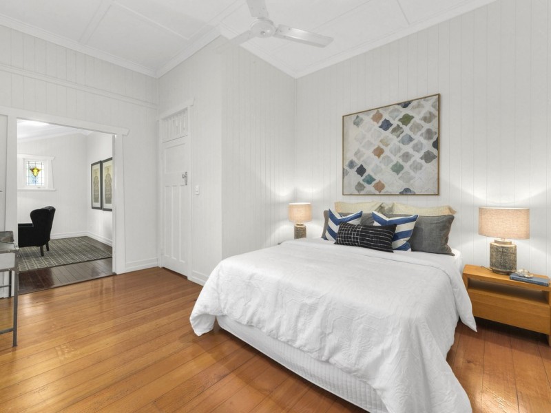 71 Glenlyon Drive, Ashgrove QLD 4060