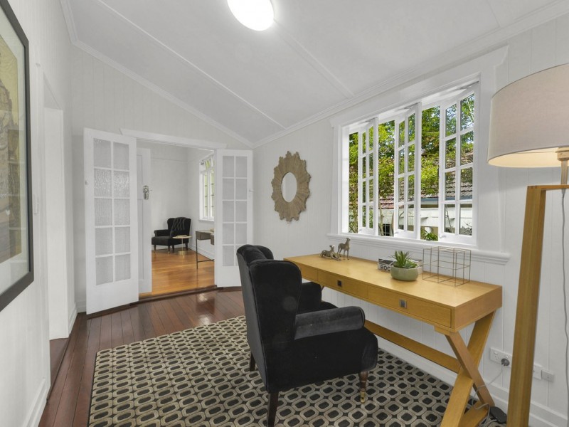 71 Glenlyon Drive, Ashgrove QLD 4060