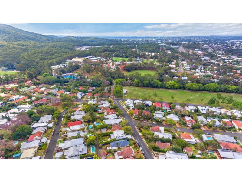 71 Glenlyon Drive, Ashgrove QLD 4060