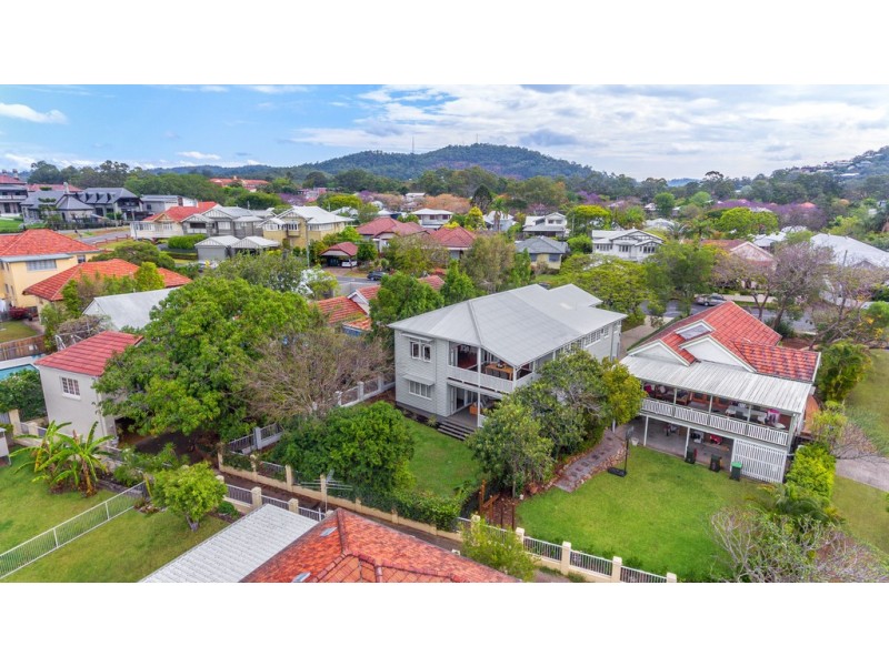 71 Glenlyon Drive, Ashgrove QLD 4060