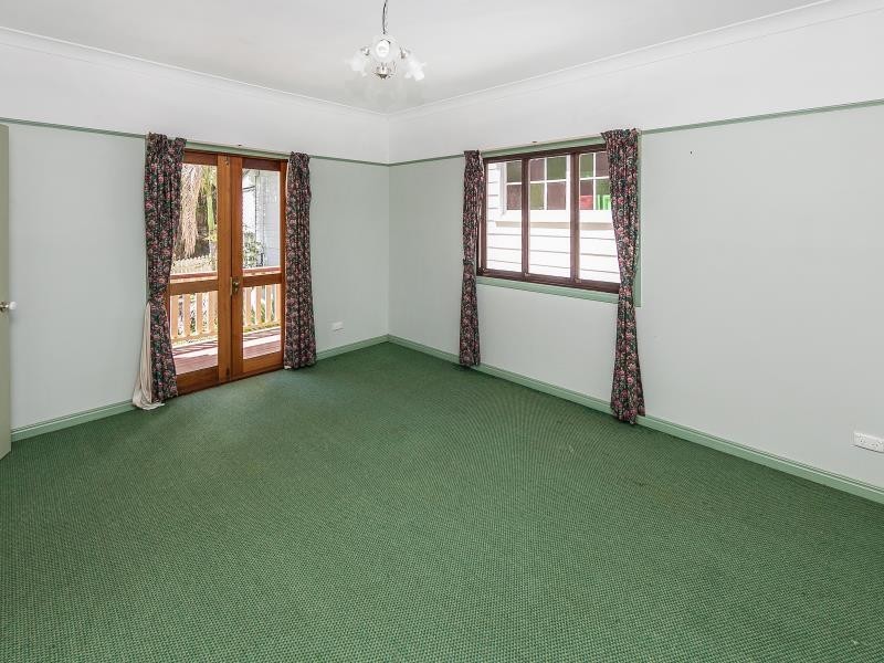 12 Young Street, Milton QLD 4064