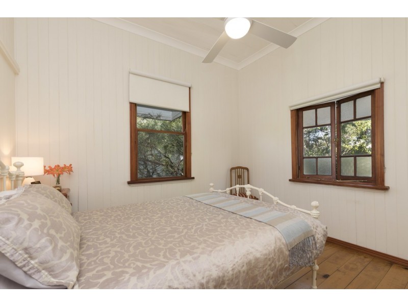 52 Accession Street, Bardon QLD 4065