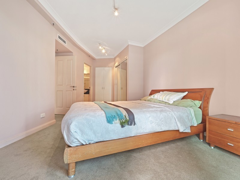 73/35 Howard Street, Brisbane City QLD 4000