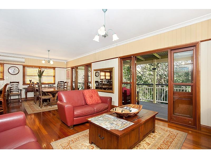 14 Acton Street, Ashgrove QLD 4060