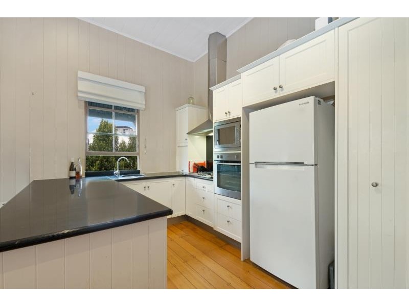 8 Westbury Street, Red Hill QLD 4059