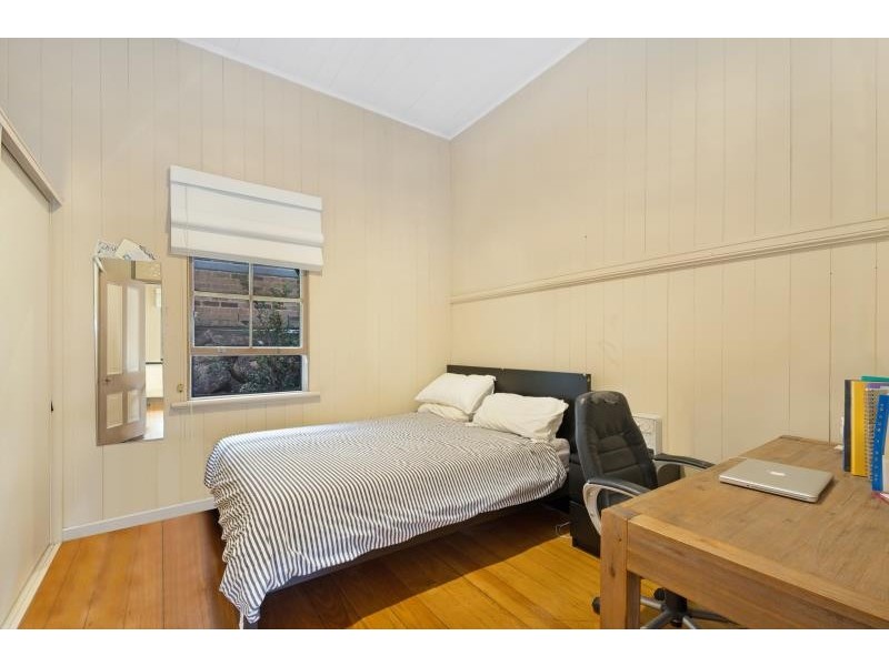 8 Westbury Street, Red Hill QLD 4059