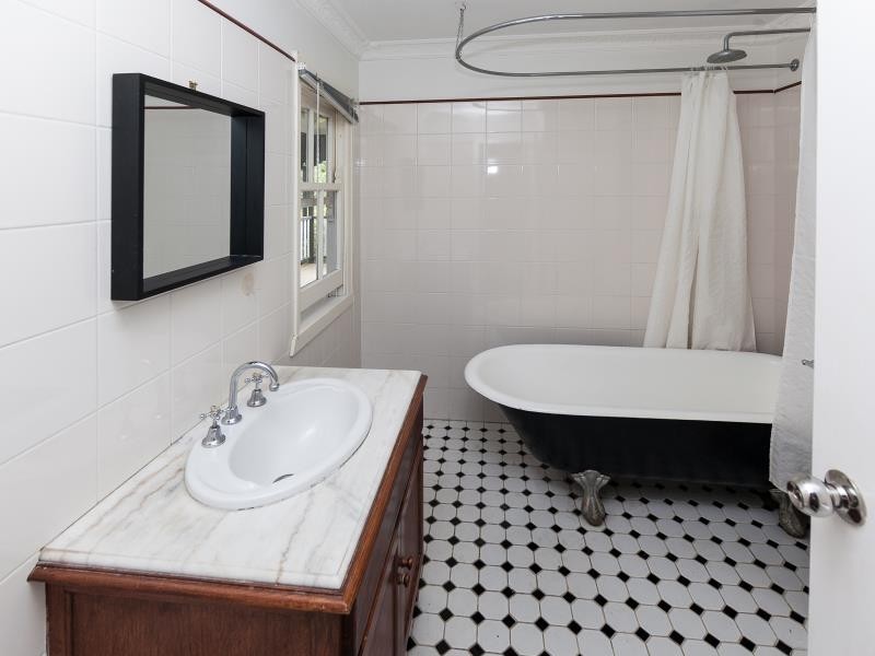 72 Mar Street, Holland Park QLD 4121