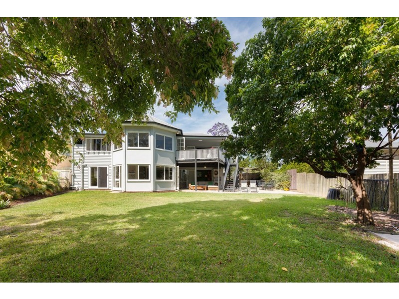 75 Davies Road, Ashgrove QLD 4060