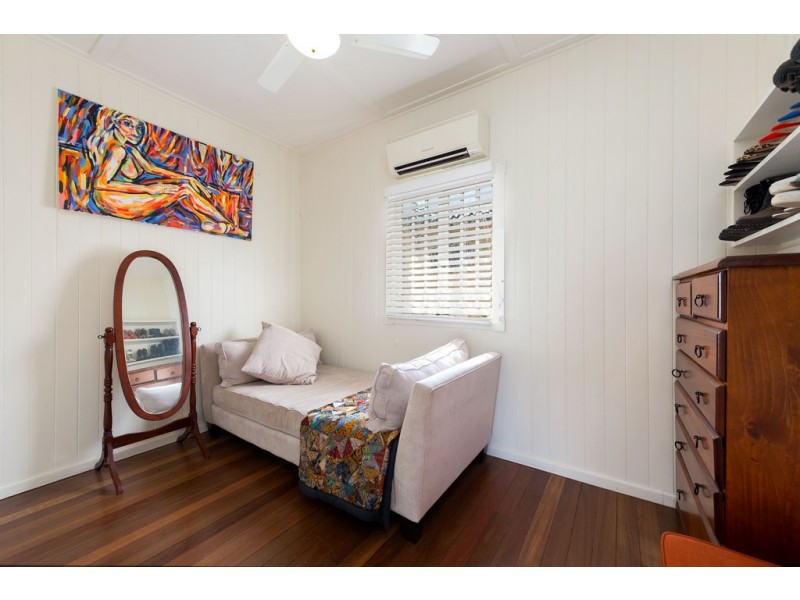 75 Davies Road, Ashgrove QLD 4060