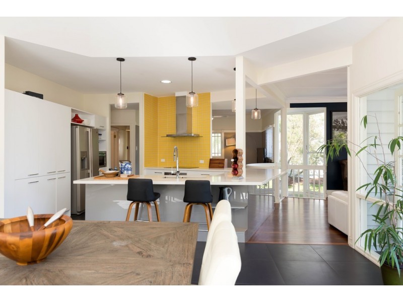 75 Davies Road, Ashgrove QLD 4060