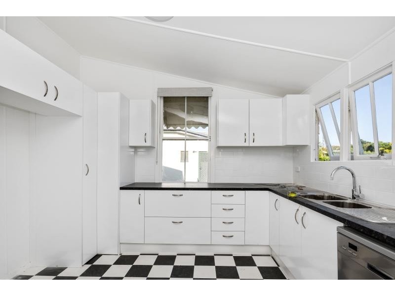 15 Moffat Street, Paddington QLD 4064