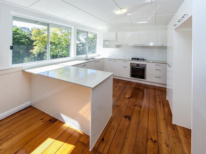 23 Goldsbrough Road, Taringa QLD 4068