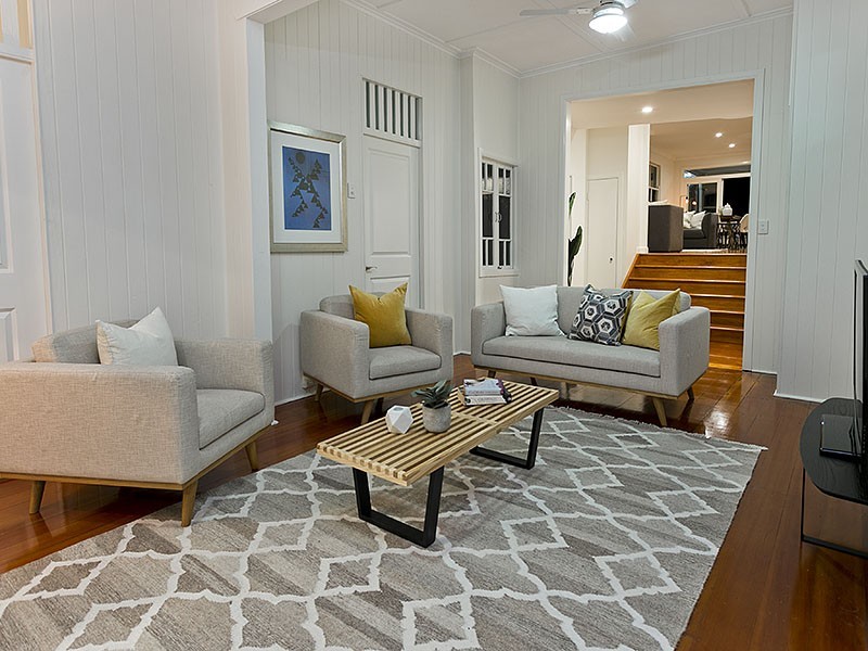 24 Smith Street, Holland Park QLD 4121