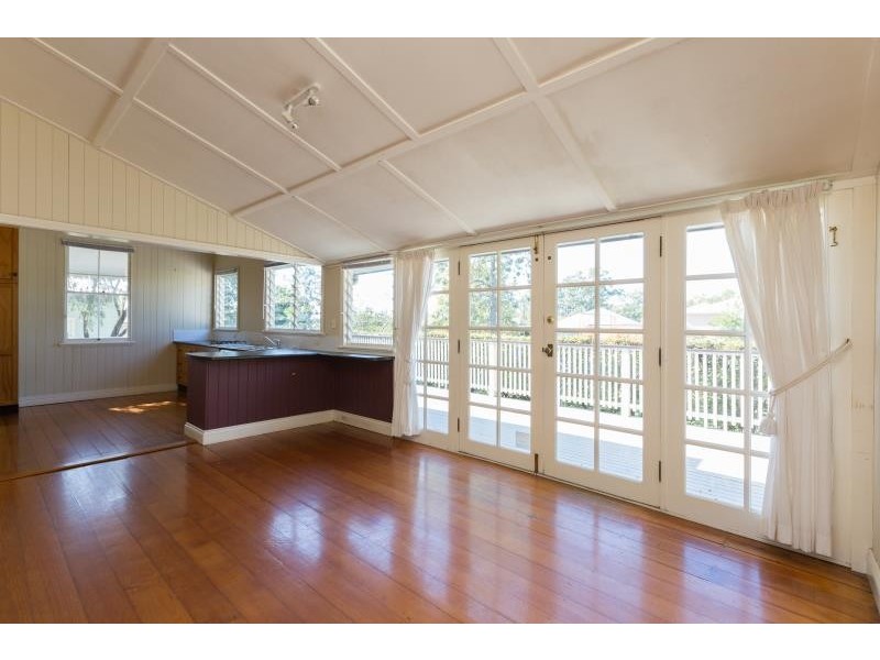 15 Kenwyn Road, Red Hill QLD 4059