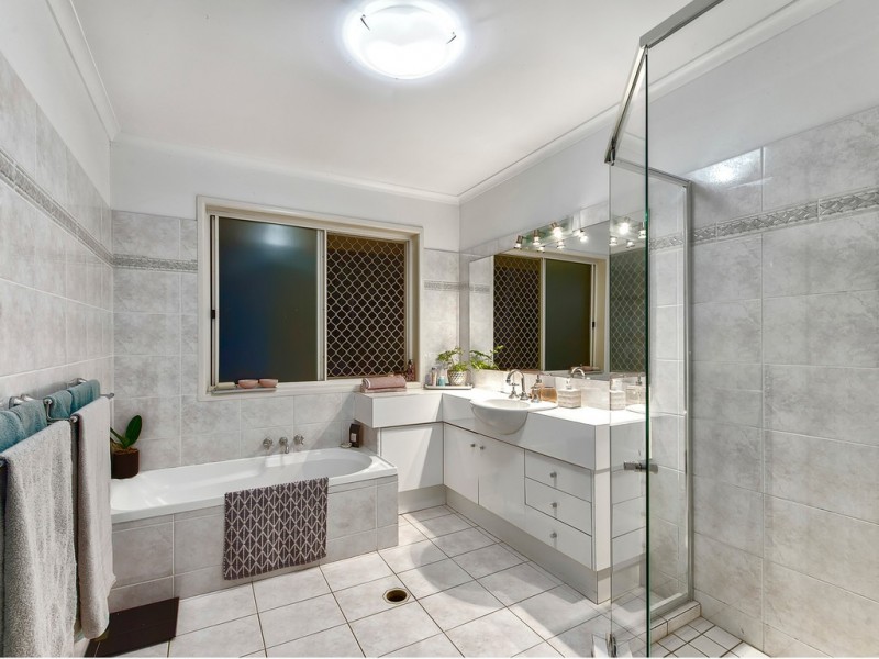 54 Tilquin Street, The Gap QLD 4061