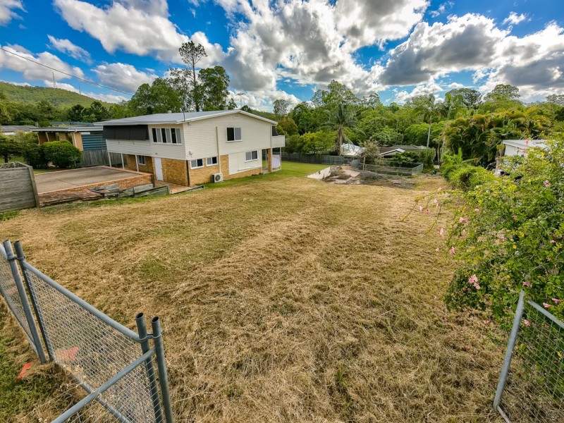 18 Lomatta Street, The Gap QLD 4061