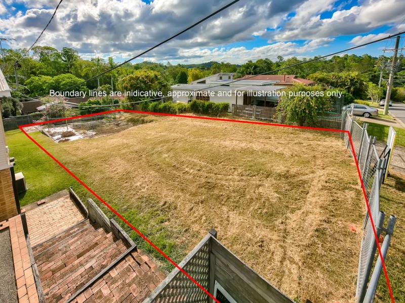 18 Lomatta Street, The Gap QLD 4061