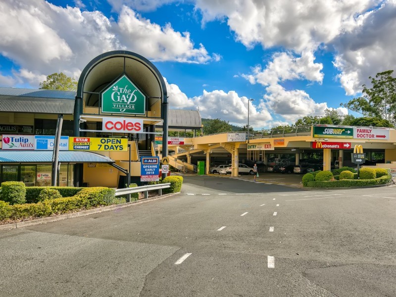 18 Lomatta Street, The Gap QLD 4061