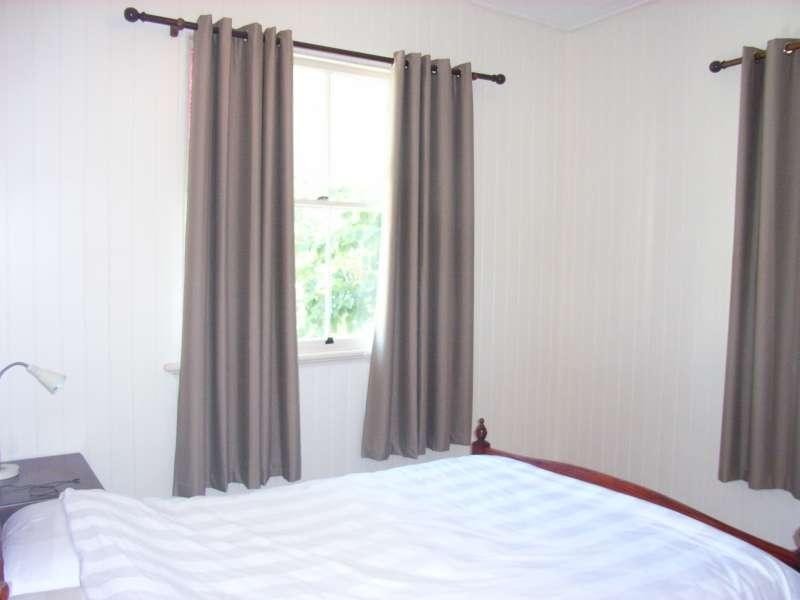 7 Cross Street, Red Hill QLD 4059