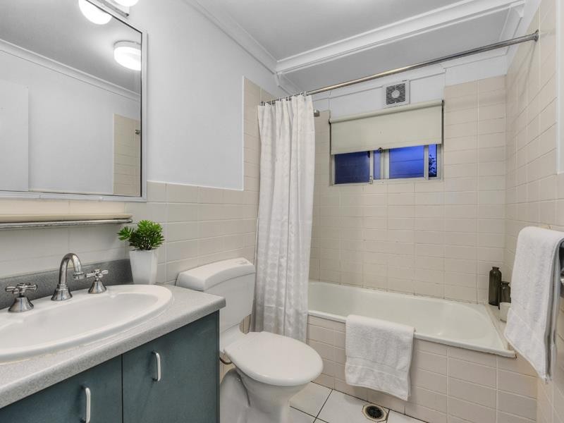 Unit 2B @ 2/24 Plunkett Street, Paddington QLD 4064