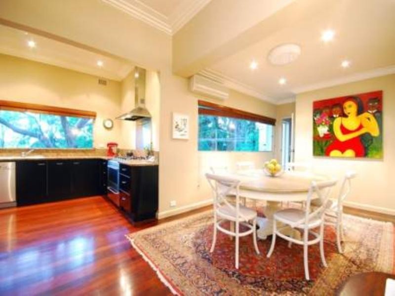 100 Simpsons Road, Bardon QLD 4065