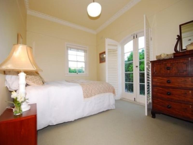 100 Simpsons Road, Bardon QLD 4065