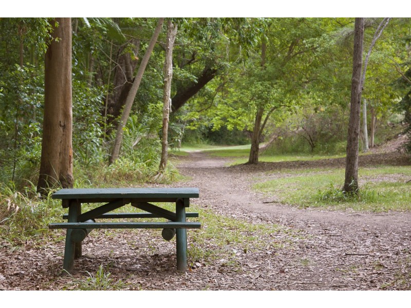 83 Bardon Esplanade, Bardon QLD 4065