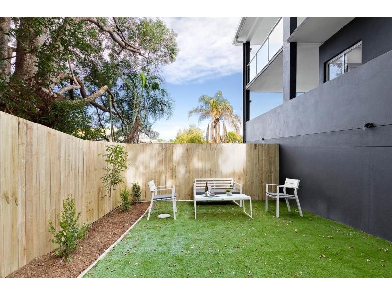 2/23 Christian Street, Clayfield QLD 4011